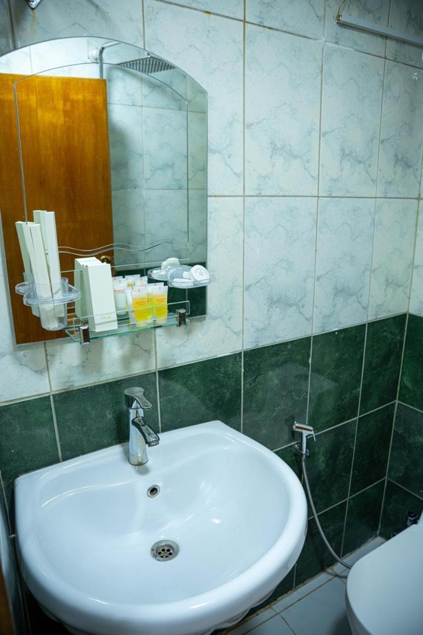 Malik Dijlah Hotel Bagdad Buitenkant foto